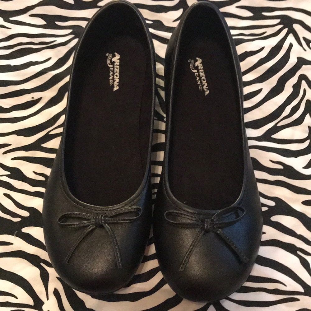 Girls black slide-on